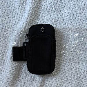 NWOT! Black Arm Pouch with Zipper